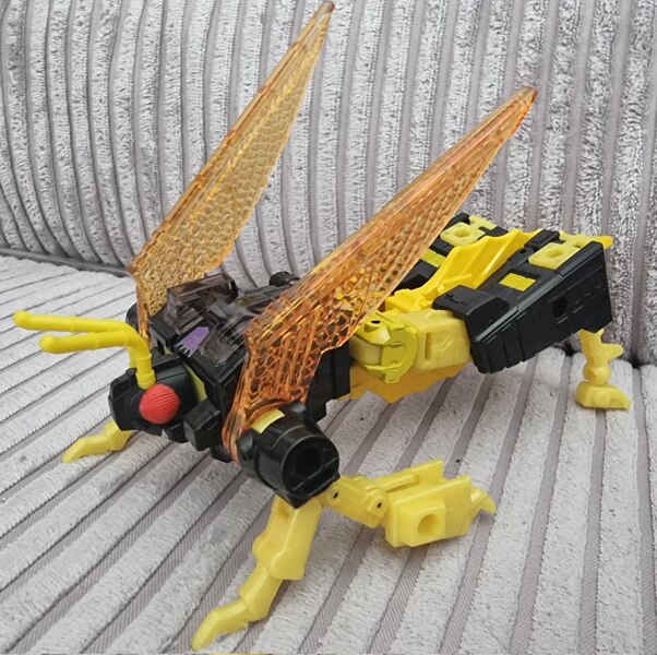 Transformers Legacy Buzzworthy Bumblebee Creatures Collide 4 Pack Image  (10 of 30)